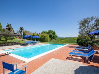 Appartement Lajatico Buitenaudio-opname 6