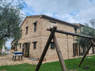 Appartement Montecarotto Buitenaudio-opname 8