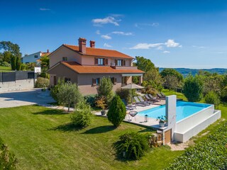 Villa Beram Buitenaudio-opname 1
