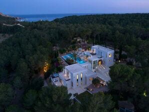 Villa Ferienhaus mit atemberaubendem Infinity-Pool - Es Cubells - image1