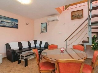 Holiday house Škrip Features 18
