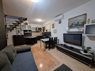 Holiday house Škrip Features 14