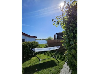 Hängematte zum Entspannen mit Seeblick