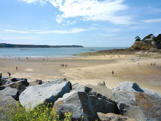 Vakantiehuis Baguer-Morvan Omgeving 13