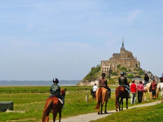 Vakantiehuis Baguer-Morvan Omgeving 17