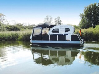 Hausboot Demmin Außenaufnahme 3