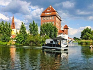 Hausboot Demmin Außenaufnahme 6
