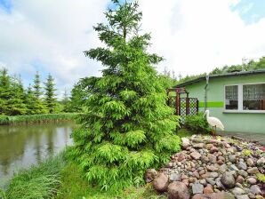 Maison près de Kołobrzeg avec Étang Privé