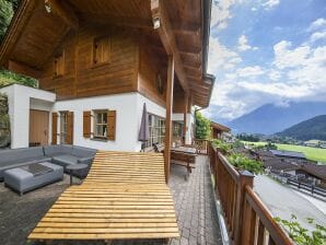 Parc de vacances Chalet calme avec sauna à Königsleiten - Forêt à Pinzgau - image1