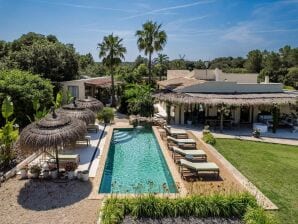 Lavish villa with private pool - Llubi - image1