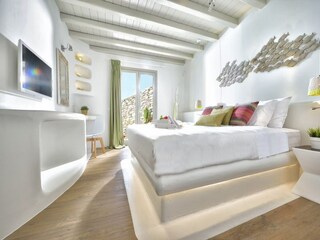 Villa Ornos Features 24