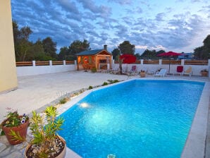 Ferienhaus Lipar mit Pool fur 12 - Vinkuran - image1