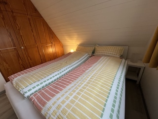 Schlafzimmer unten