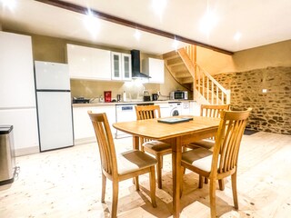 Kitchen/dining area