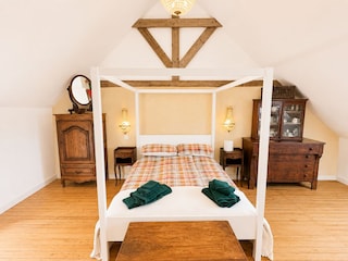 bedroom with double bed