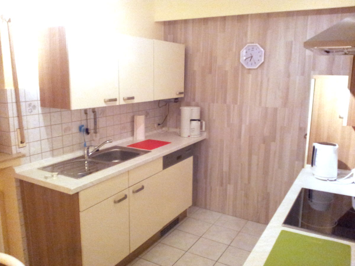 biggesee ferienwohnung wrede, sauerland biggesee herr franz josef wrede Küchenzeile Herd Spüle Kühlschrank ~ biggesee ferienwohnung wrede, sauerland biggesee herr franz josef wrede