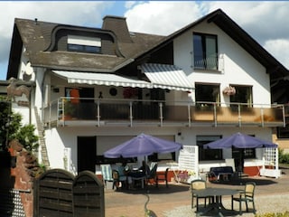 Wohnung ist Parterre rechts zu sehen.