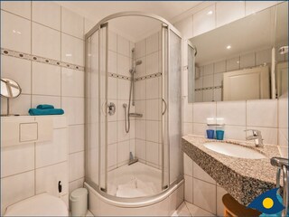 Bad mit Dusche