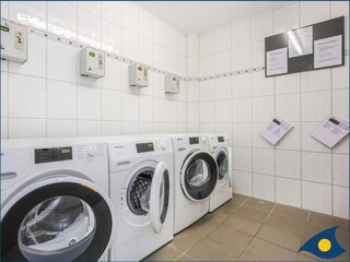 Waschmaschine und Wäschetrockner im Objekt Villa Vineta