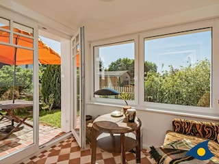 Vorraum mit Zugang zur Terrasse