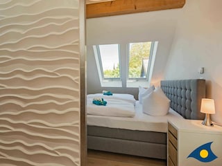 2. Schlafzimmer mit Doppelbett