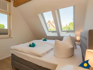 2. Schlafzimmer mit Doppelbett