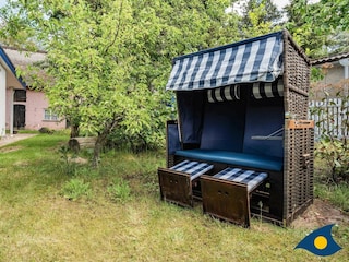 Strandkorb im Garten