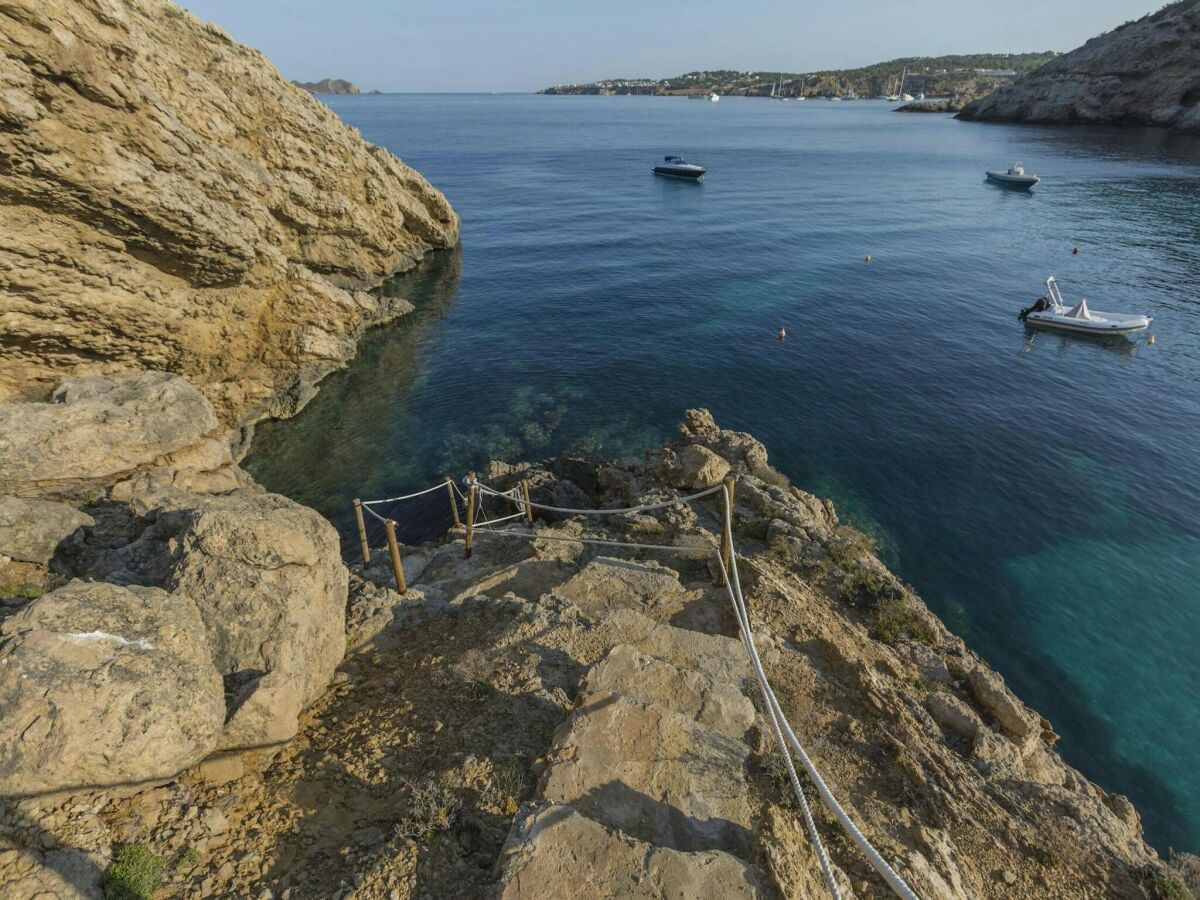 Ferienhaus Cala Tarida Umgebung 34