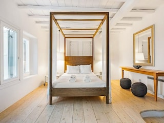 Villa Ornos Features 19