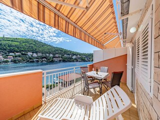 Appartement Brna Buitenaudio-opname 8
