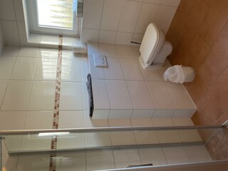 Bad - ebenerdige Dusche, WC