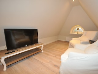 Lese-und TV Zimmer  Dachgeschoss