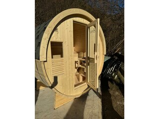 Private barrel sauna in your own garden