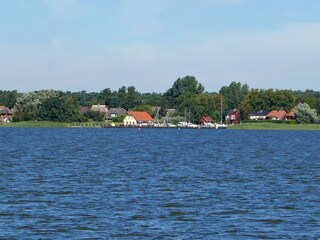 Blick über den Bodden auf Born