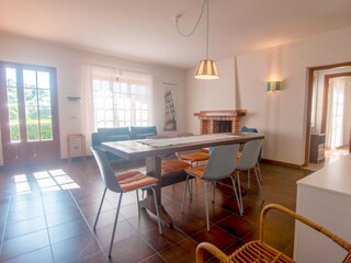 Wohnzimmer mit Essbereich