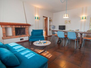 Wohnzimmer mit Essbereich