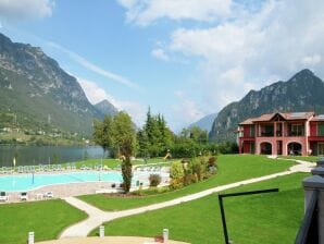 Holiday park Schönes Appartement in Idro mit Swimmingpool - Crone di Idro - image1