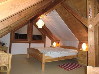 "Herzkämmerchen"(19qm)im DG, 1 Doppelbett, 1 Kinderbett