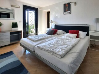 Bedroom UG