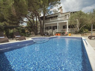 Maison de vacances Banjole Enregistrement extérieur 8