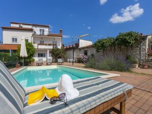 Ferienhaus Villa in Kujici nahe Strand mit Pool - Bratulići - image1