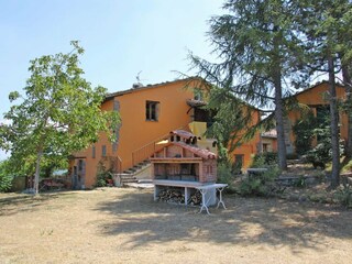 Parco vacanze Sassocorvaro Registrazione all'aperto 4