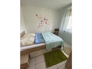 Schlafzimmer 4