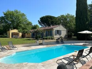 Maison de vacances spacieuse avec piscine - Villecroze - image1