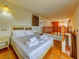 Villa Achlada Features 23