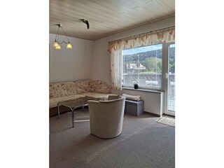 Wohn - Schlafzimmer  mit Balkon