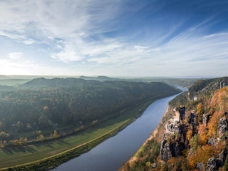 Elbe mit Rathen
