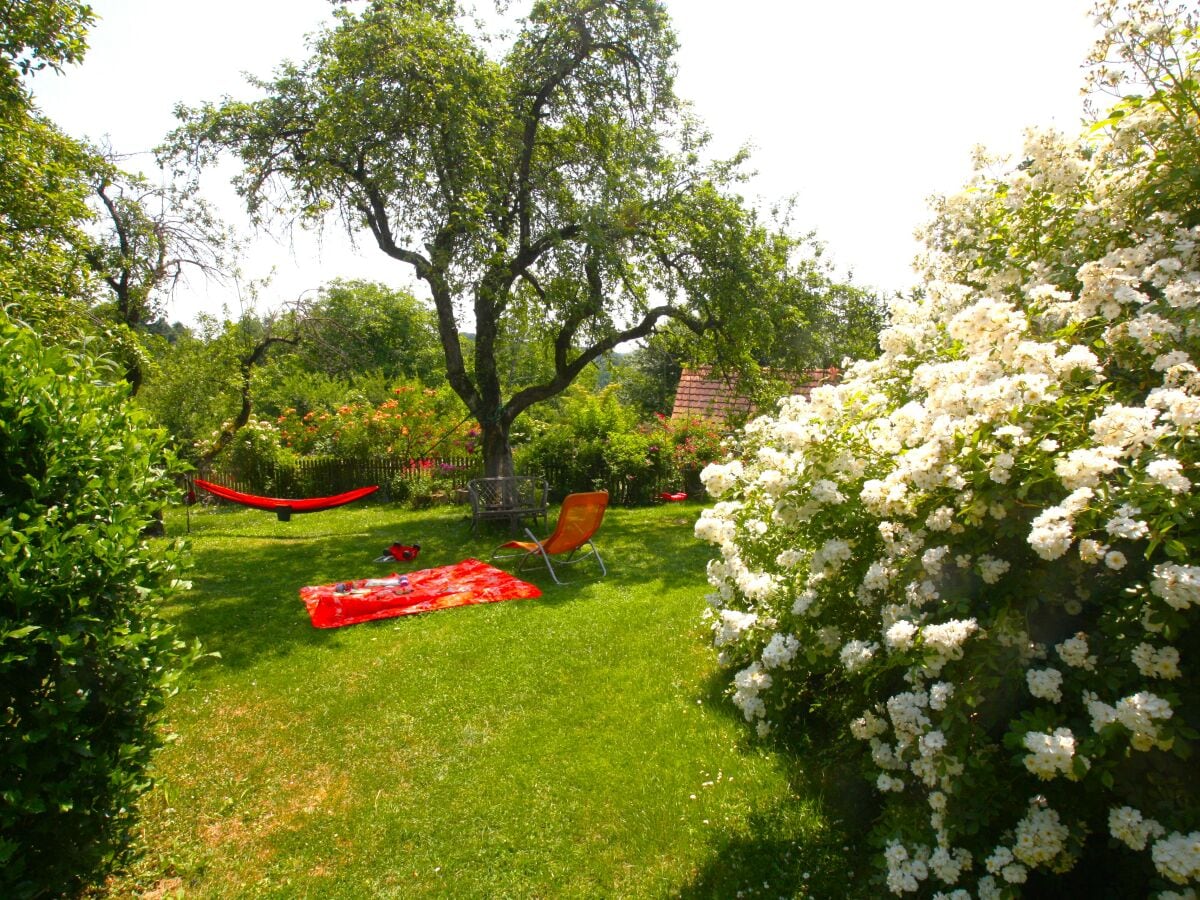 Wohlfühlgarten am Alten Gehöft am Lormanberg