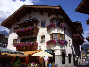 Appartamento per vacanze Duca nel centro del paese con vista montagna - Maria Alm - image1