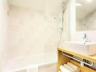 Apartment Châtel Ausstattung 25